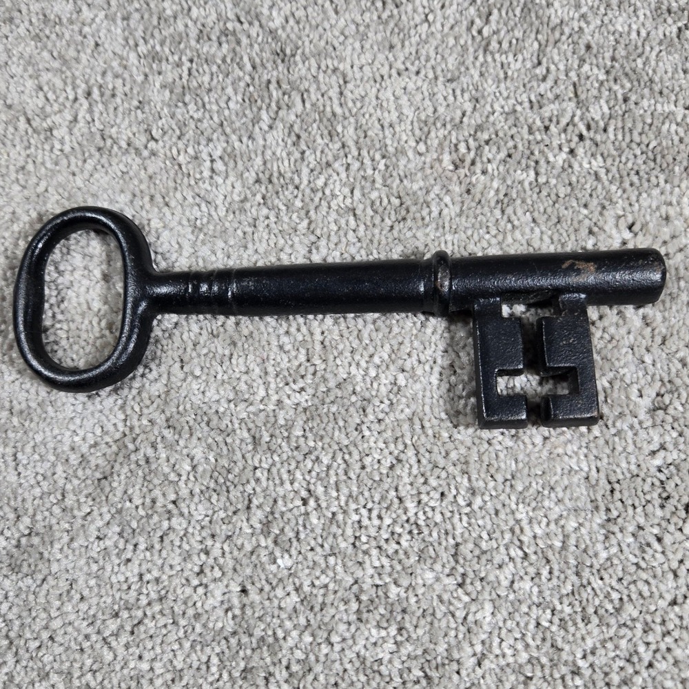 Skeleton Key Black Cast Iron Decorative Wall Decor